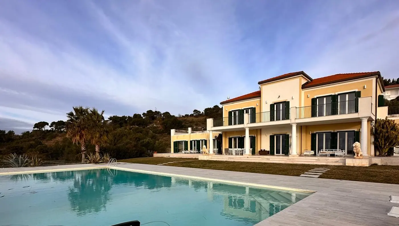 Trasloco di lusso a Villa Cipressa (Imperia)